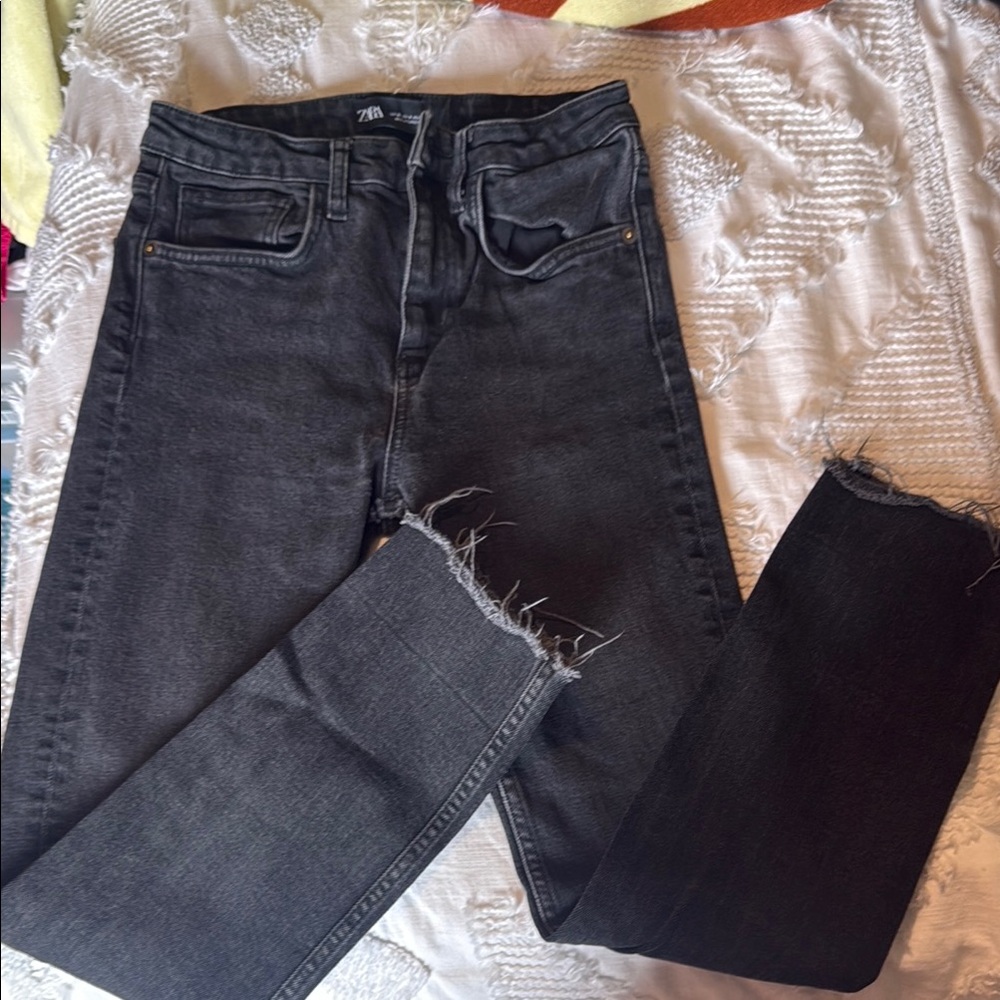 Zara US4 Black straight leg Jeans